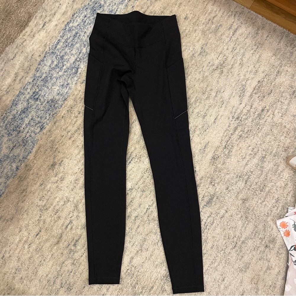 Lululemon Speed Up Mid-Rise Tight in Black 28” (size 4)